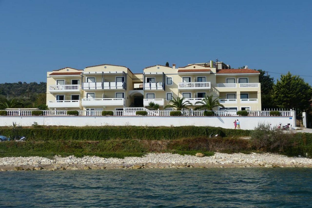 Ostria Seaside Studios And Apartments Katarráktis Extérieur photo