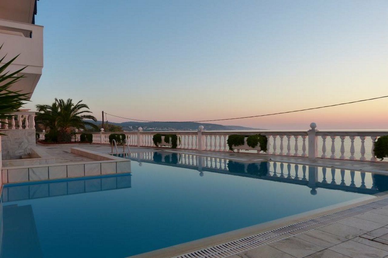Ostria Seaside Studios And Apartments Katarráktis Extérieur photo