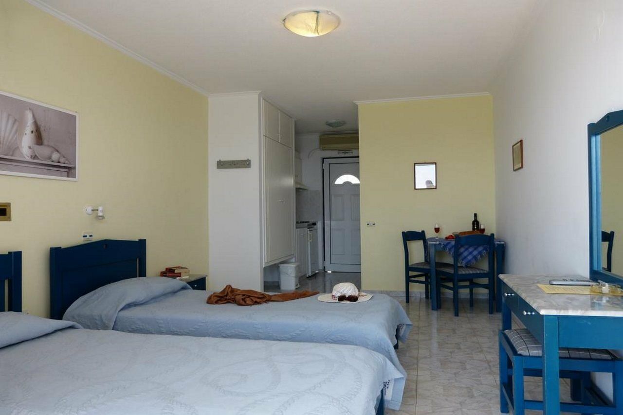Ostria Seaside Studios And Apartments Katarráktis Extérieur photo